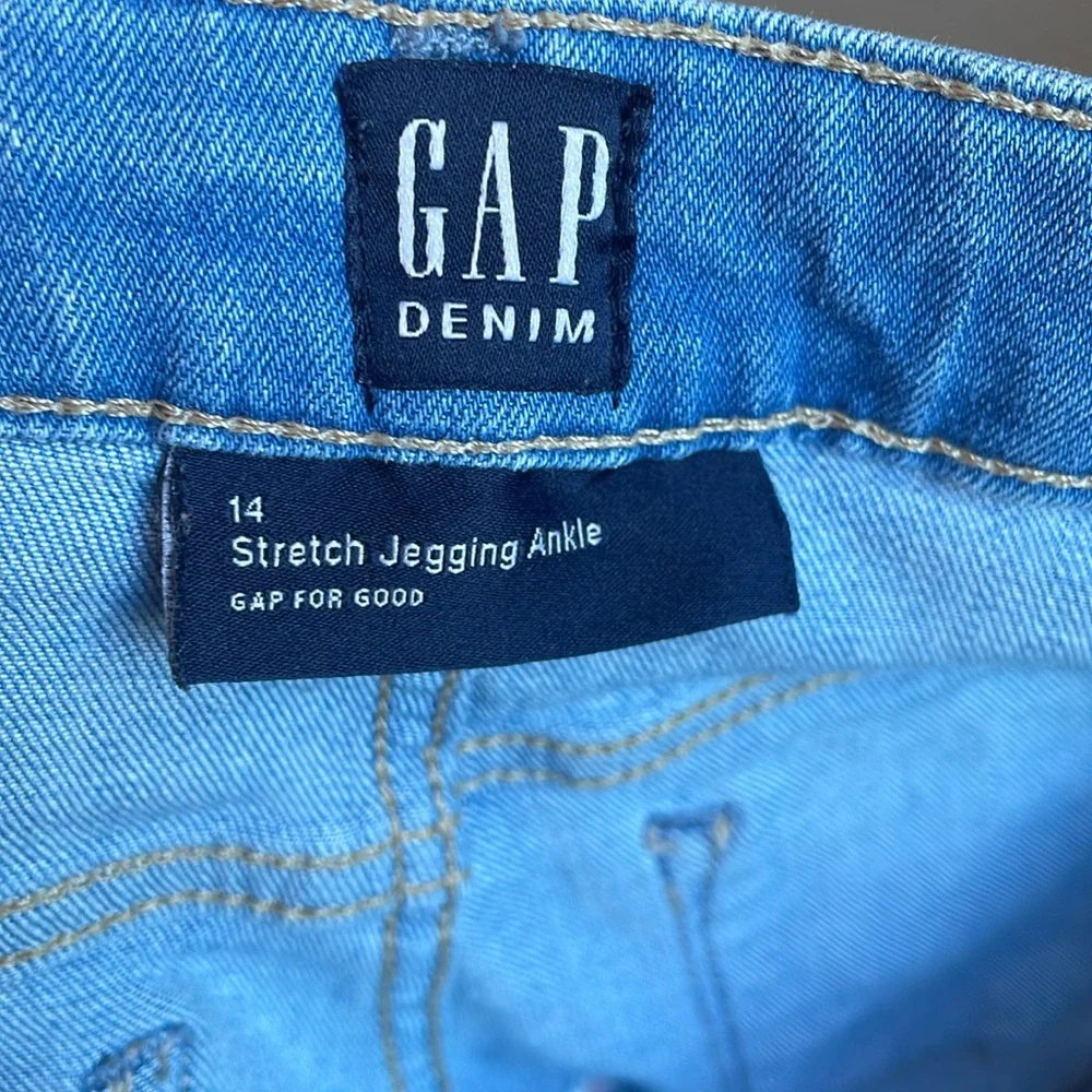 GAP Kids Embroidered Floral Skinny Jeans